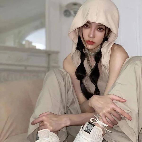 堕入地球的间谍